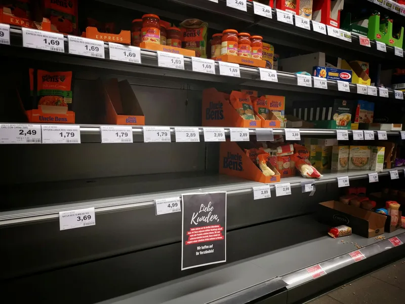 แบนเนอร์ร้านขายของชำบน Shopee ไทย — แสดงสินค้าและชื่อร้านชัดเจน